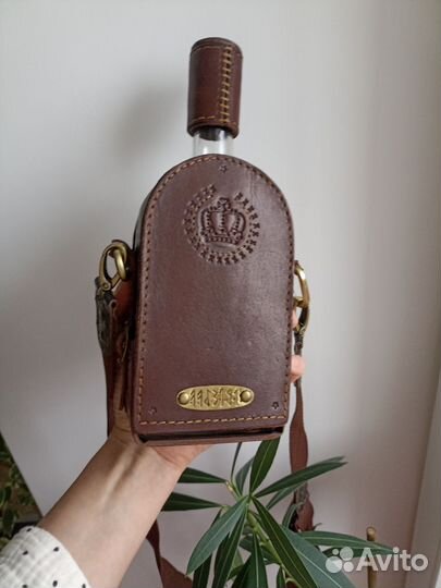 Фляжка для алкоголя кожаная на ремне через плечо
