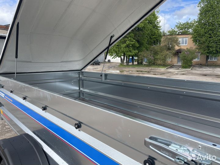 Прицеп легковой с крышкой 2,5х1,3х0,5 Кремень