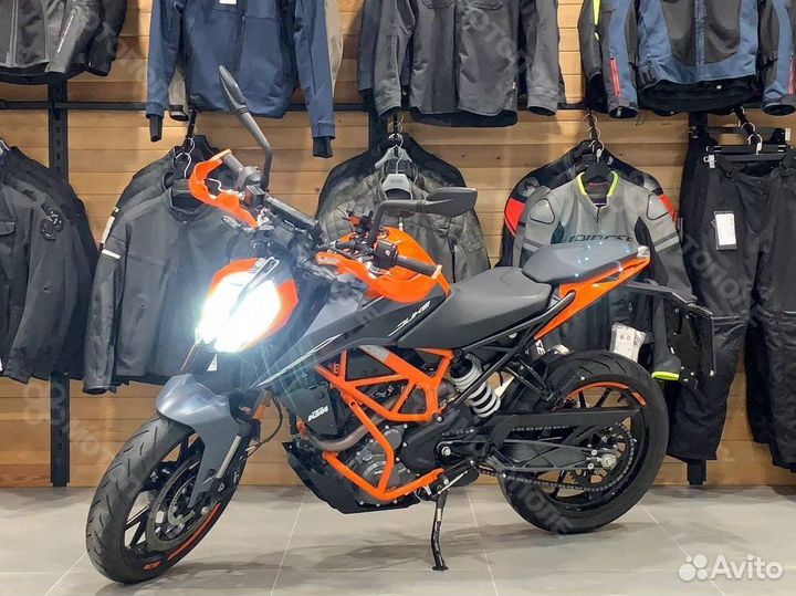 Мотоцикл KTM 390 Duke 2022