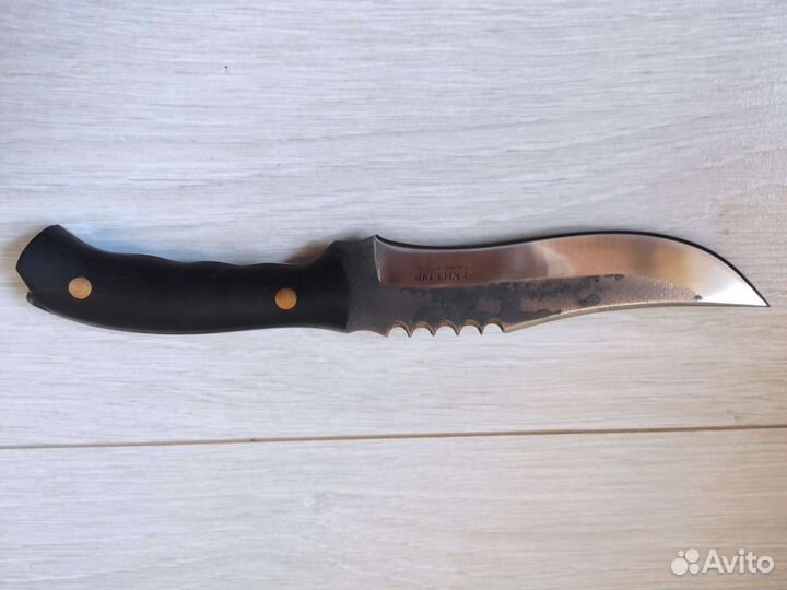 Нож хищник