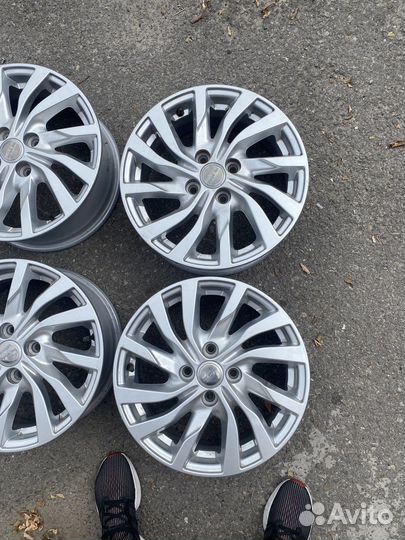 Литые диски r15 4х100 Логан Ларгус Веста Солярис