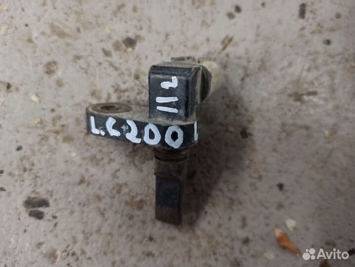 Датчик ABS Передний левый Toyota Land Cruiser 200