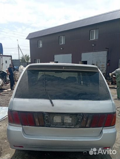 Запчасти на Nissan Bassara 1999г