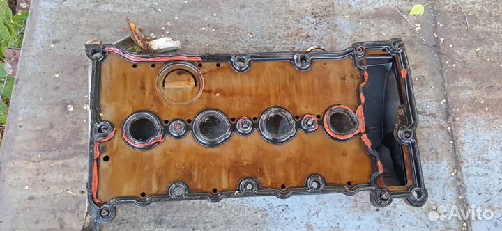 Клапанная крышка