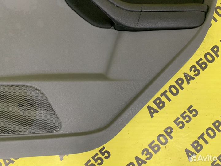 Обшивка двери задней правой Ford Focus 2