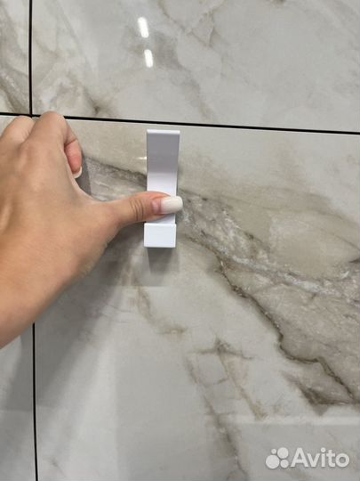 Крючки для ванной