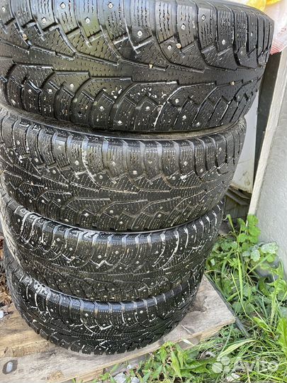 Nokian Tyres Hakkapeliitta 5 215/65 R16