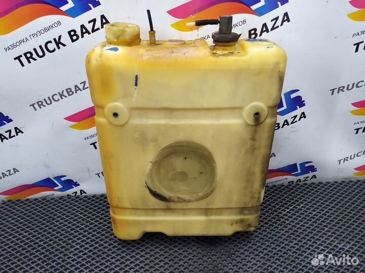 Бачок омывателя Renault Magnum