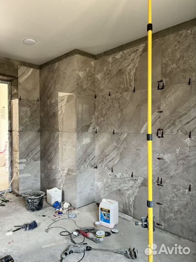 Плиточник кафельшик