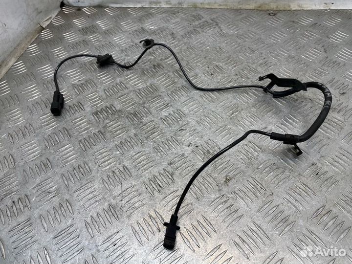 Датчик ABS задний левый Mitsubishi Outlander CW