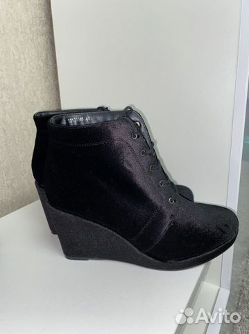 Полуботинки женские 40