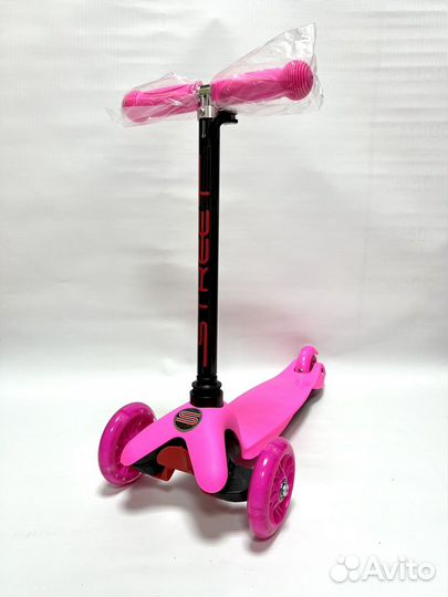 Самокат детский трехколесный новый