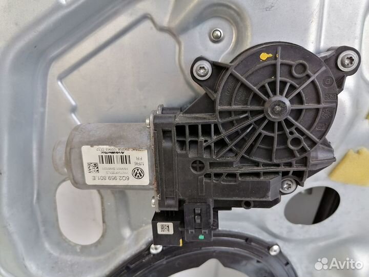 Стеклоподъемник передний правый VW Transporter T5