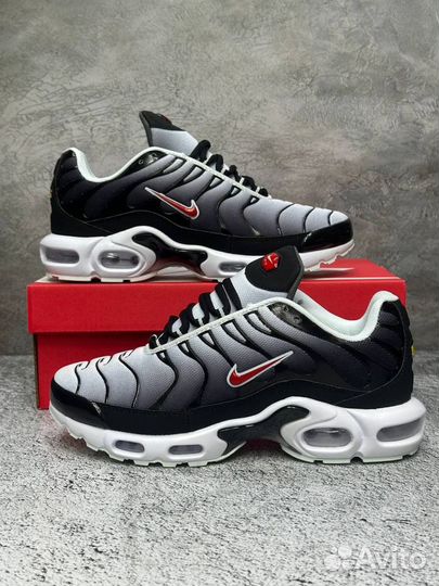 Кроссовки Nike Air Max Tn Plus