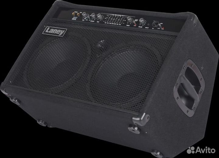 Басовый комбоусилитель 300 Вт Laney RB7