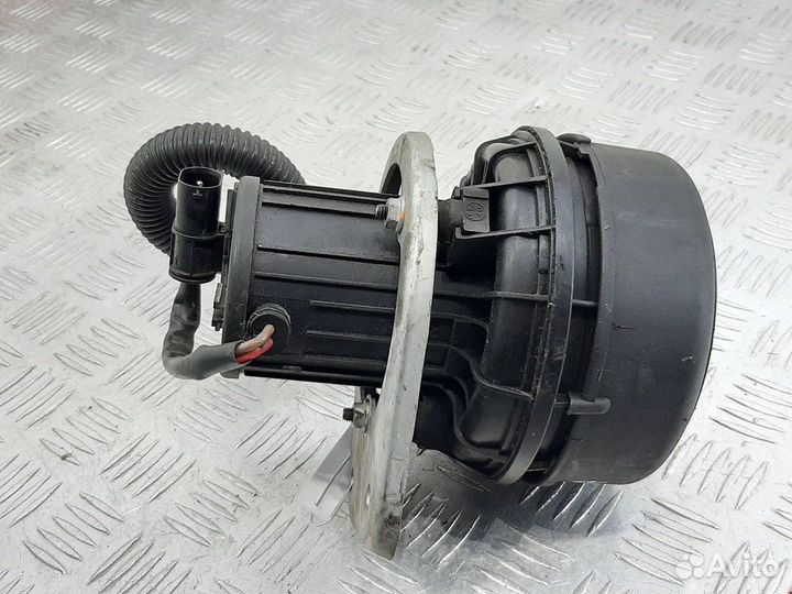 Б/У Насос продувки катализатора zb7533641-06 BMW