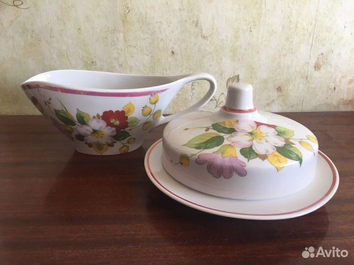 Набор столовой посуды новый