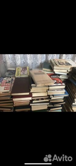 Очень много разных книг