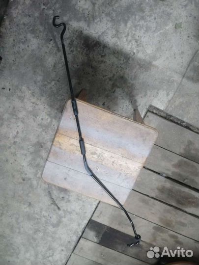 Упор капота subaru forester sg5