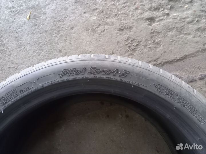 Michelin Pilot Sport 3 215/45 R18 93W