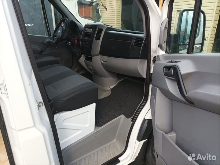 Volkswagen Crafter цельнометаллический, 2016