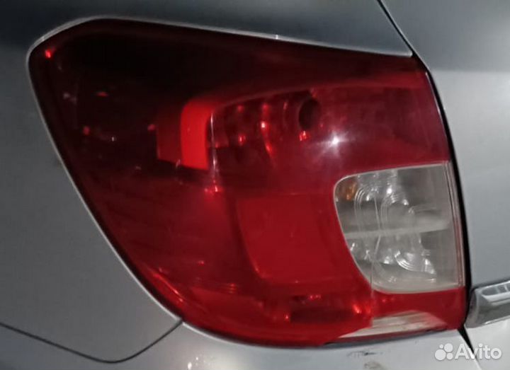 Фонарь задний левый