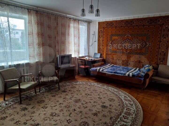2-к. квартира, 70 м², 3/5 эт.