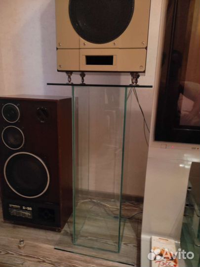 Стойки из стекла