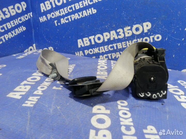 Передний правый ремень безопасности Mercedes-Benz