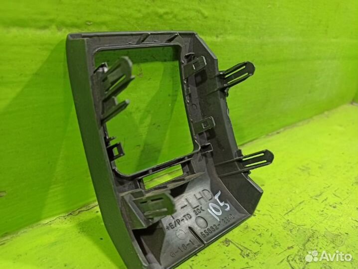 Накладка торпедо декоративная передняя левая