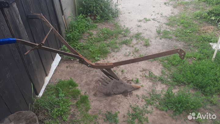 Конный окучник