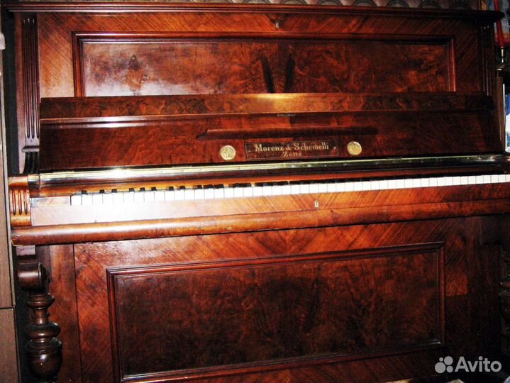 Старинное фортепиано (антиквариат), Красное дерево