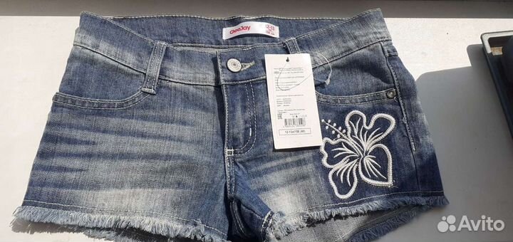 Джинсовые шорты