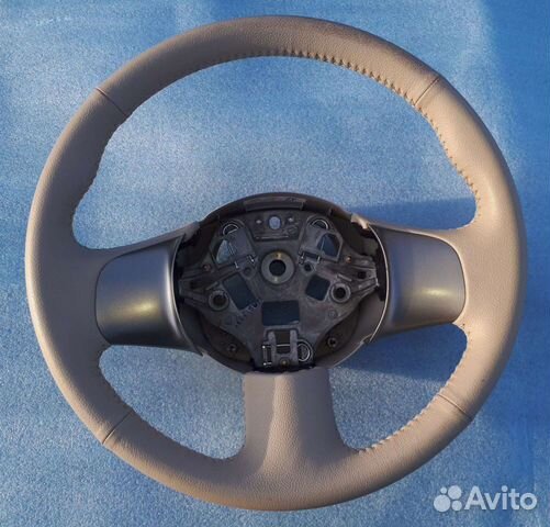 Руль Кожанный от nissan cube Z12