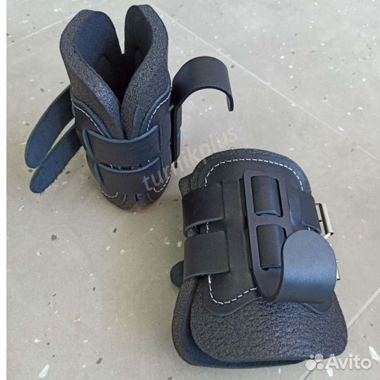 Инверсионные гравитационные ботинки ноги