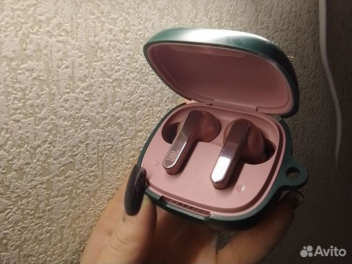 Беспроводные наушники JBL live PRO 2