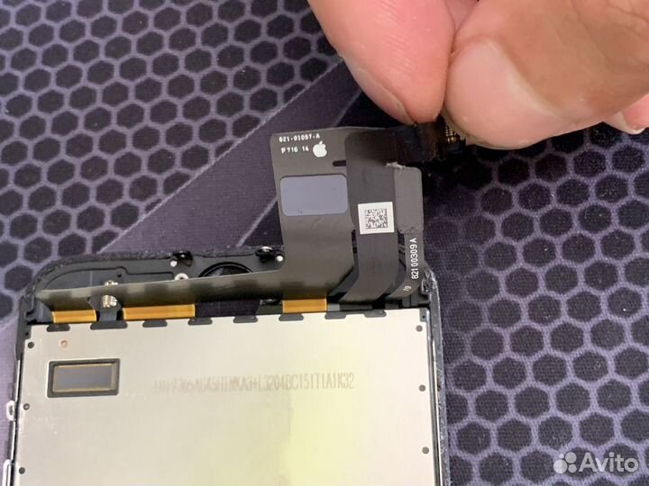 Дисплей iPhone 8 / SE 2020 Оригинал