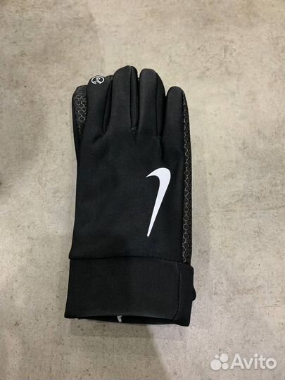 Перчатки Nike