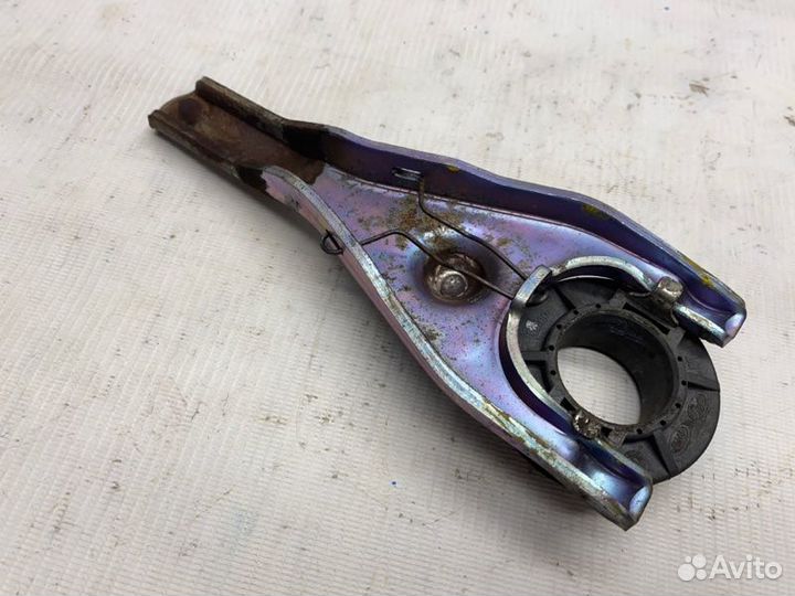 Вилка сцепления Hyundai Solaris седан G4FC 2011