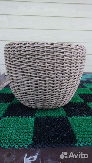 Кашпо из искусственного ротанга мини-прудик