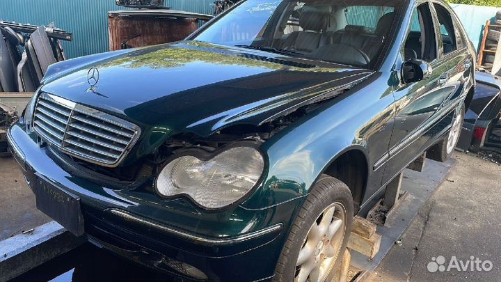 Бампер mercedes-benz C-class W203.061 A2038850025