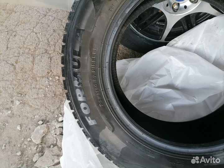Pirelli Formula Ice 195/65 R15