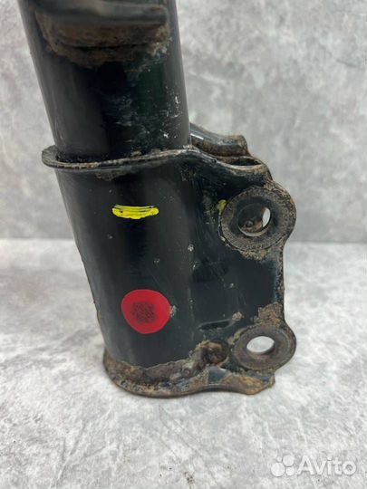 Амортизатор передний левый Hyundai Solaris 2012