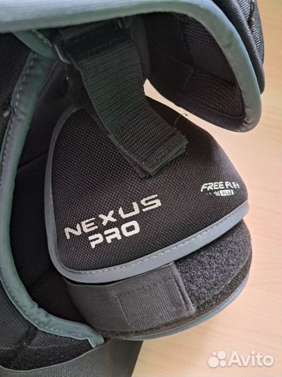 Хоккейный нагрудник bauer nexus pro sr размер L