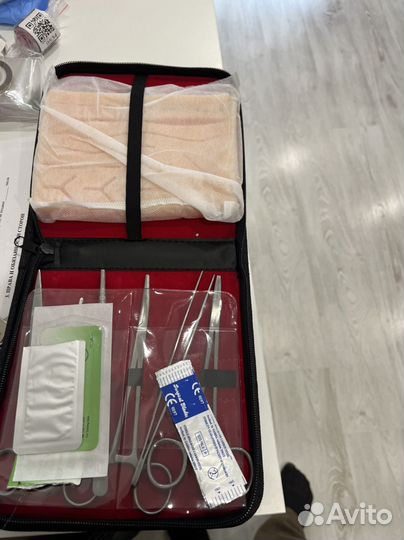 Хирургический набор для тренировок наложения швов