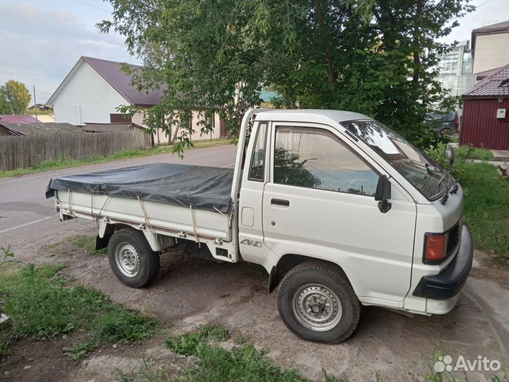 Toyota Lite Ace цельнометаллический, 1996