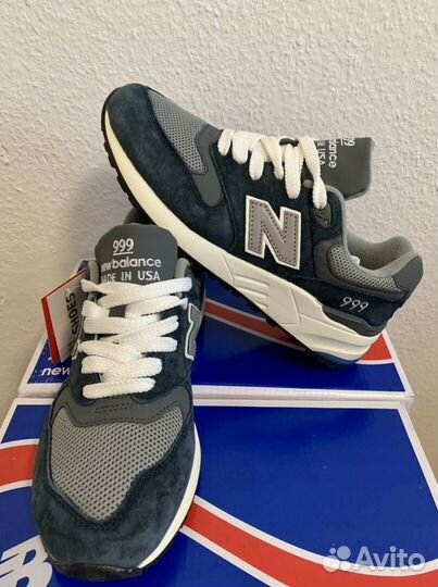 Женские кроссовки new balance