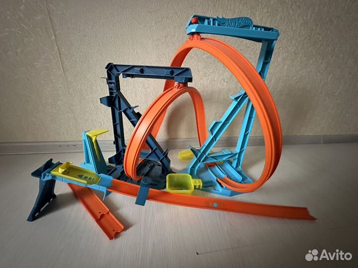 Hot Wheels Track Builder