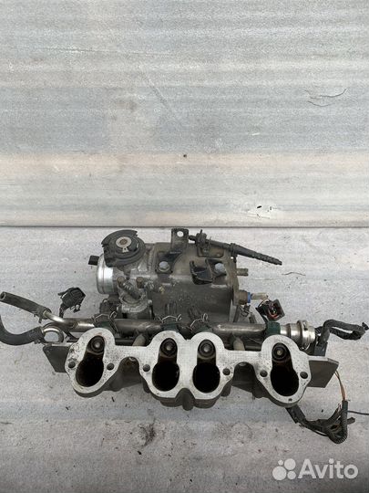 Впускной коллектор VoLkswagen Golf 3/Passat B4 2.0