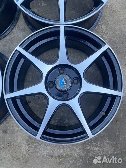 Литые диски R16 4x100 в отл.сост